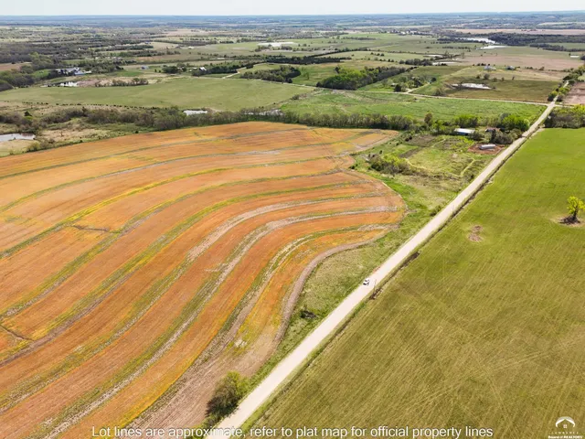 $125,000 | 7404 Southwest Davis Road, Unit TRACT 4 SEE SURVEY, Auburn, KS 66402