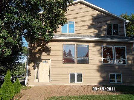720 Ridge Avenue Wauconda, IL 60084 - Photo 1 of 15