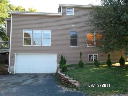 720 Ridge Avenue Wauconda, IL 60084 - Photo 2 of 15