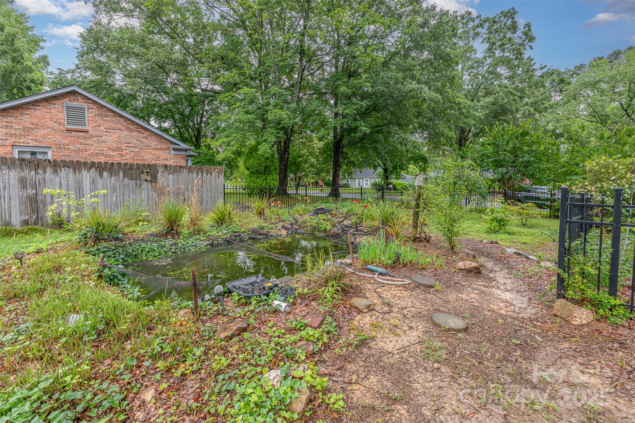 6577 Stoney Ridge Road Matthews, NC 28104 - Photo 16 of 18 Gallery Image 16