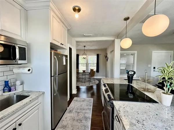 $2,600 | 4120 2nd Avenue South, St. Petersburg, FL 33711