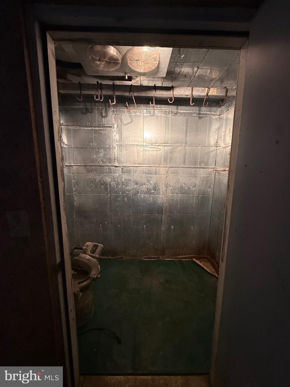 3210 Hoffman Mill Road Hampstead, MD 21074 - Photo 5 of 10 Walk in deer freezer