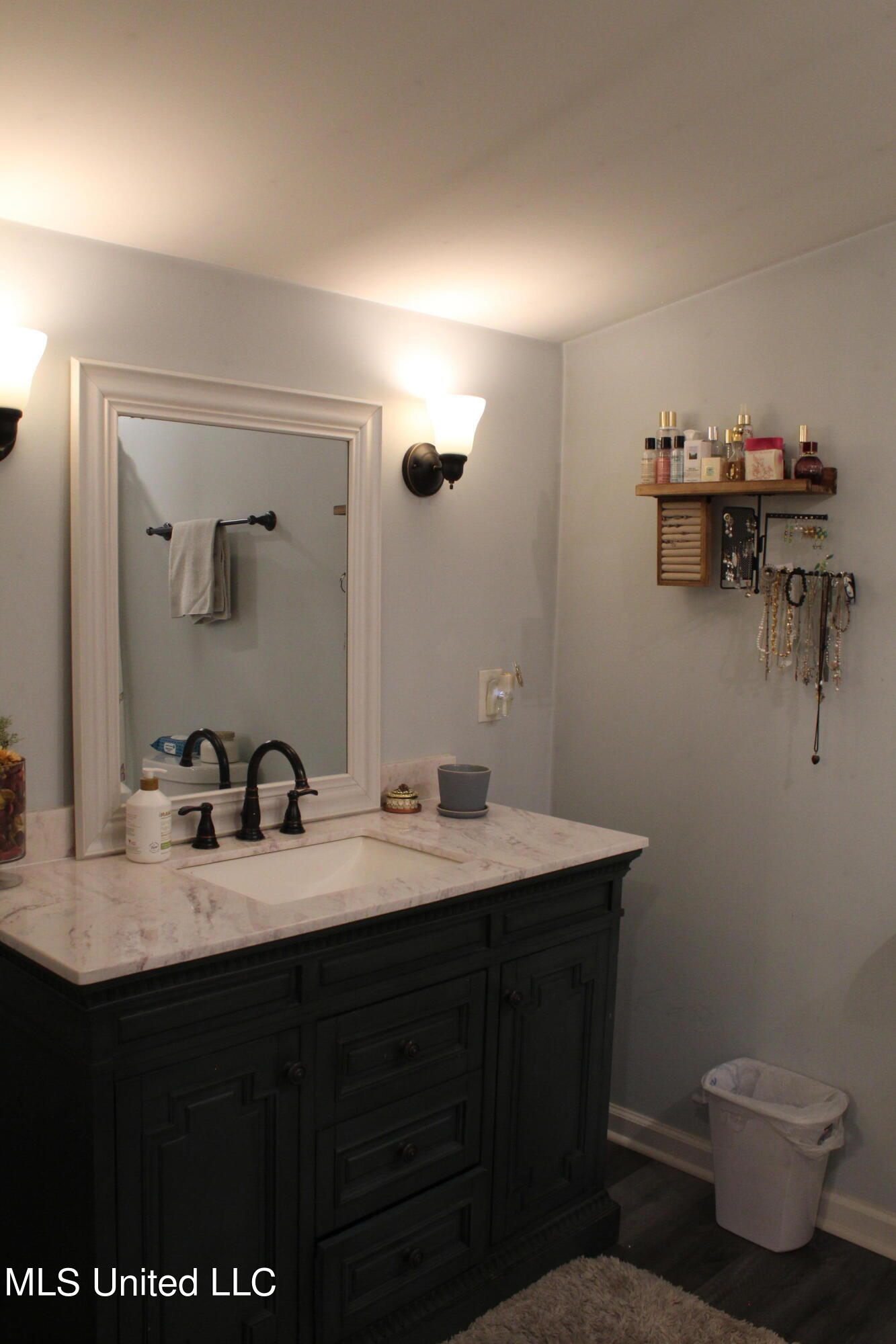 1945 East Ridge Road Byram, MS 39272 - Photo 21 of 31 IMG_2306