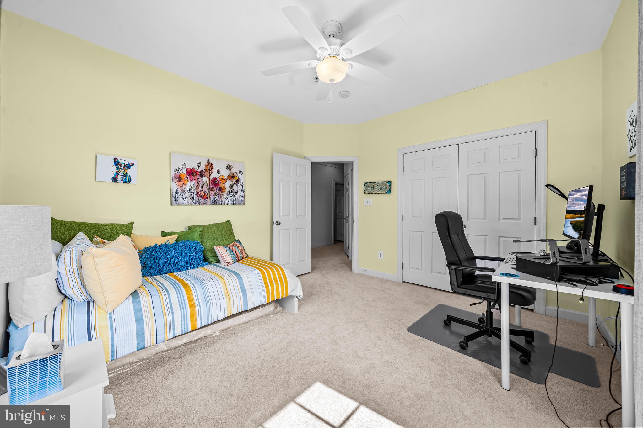 5725 Callcott Way, Unit P Alexandria, VA 22312 - Photo 33 of 40 a bedroom with a bed and furniture