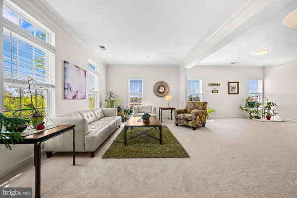 $615,000 | 5725 Callcott Way, Unit P, Alexandria, VA 22312