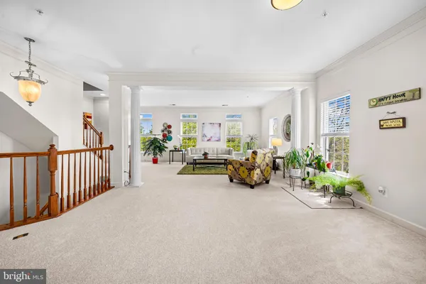 $615,000 | 5725 Callcott Way, Unit P, Alexandria, VA 22312