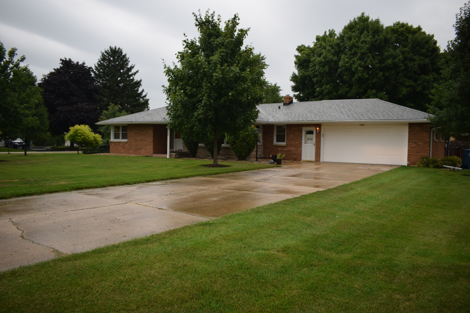 3308 Essington Road Joliet, IL 60435 - Photo 1 of 29 Gallery Image 1