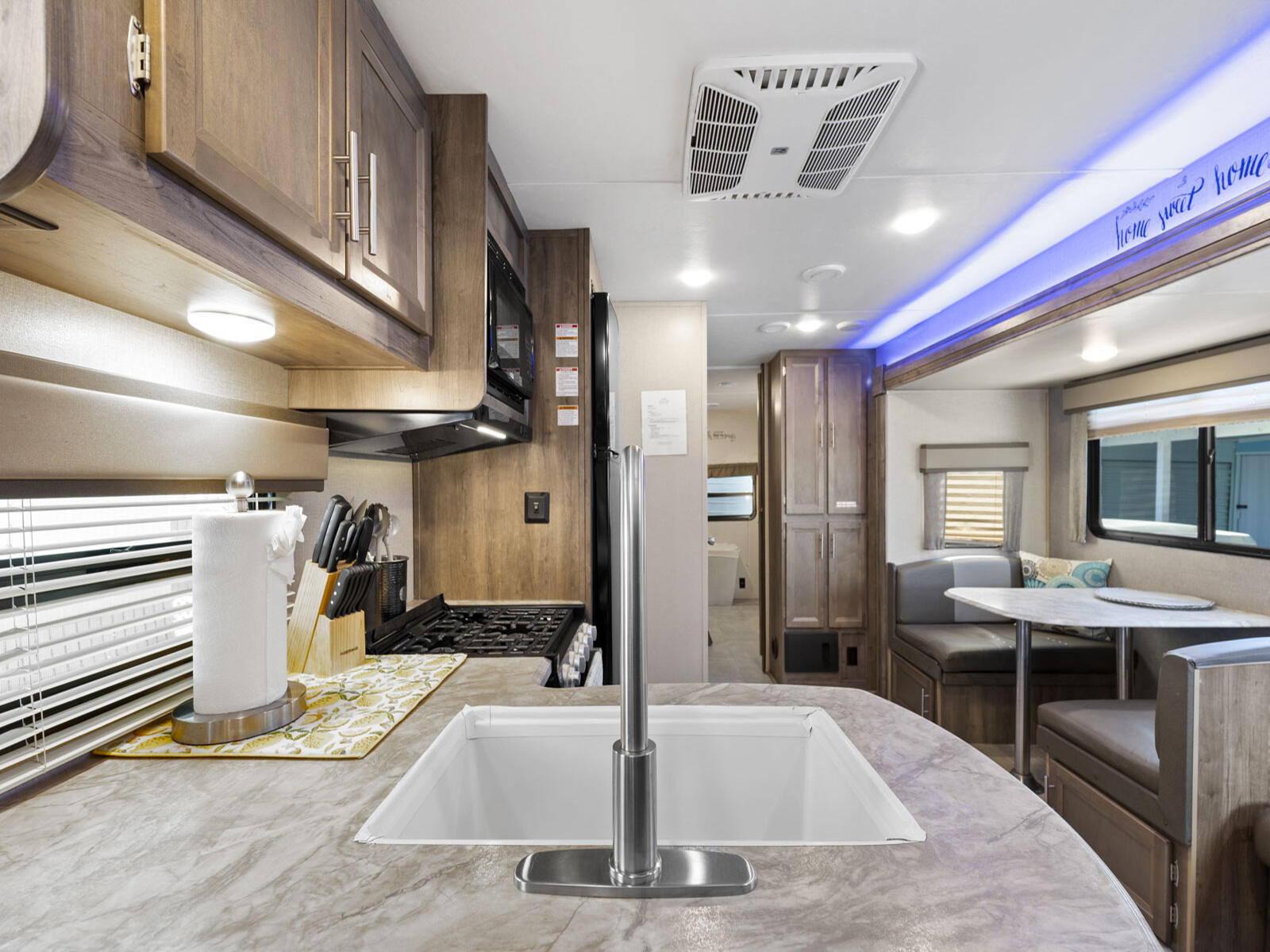 325 Calusa Street, Unit 466 Key Largo, FL 33037 - Photo 11 of 48 Interior