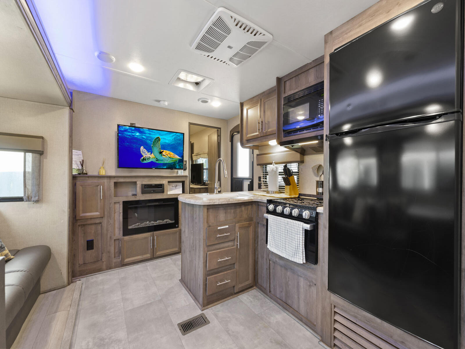 325 Calusa Street, Unit 466 Key Largo, FL 33037 - Photo 18 of 48 Interior