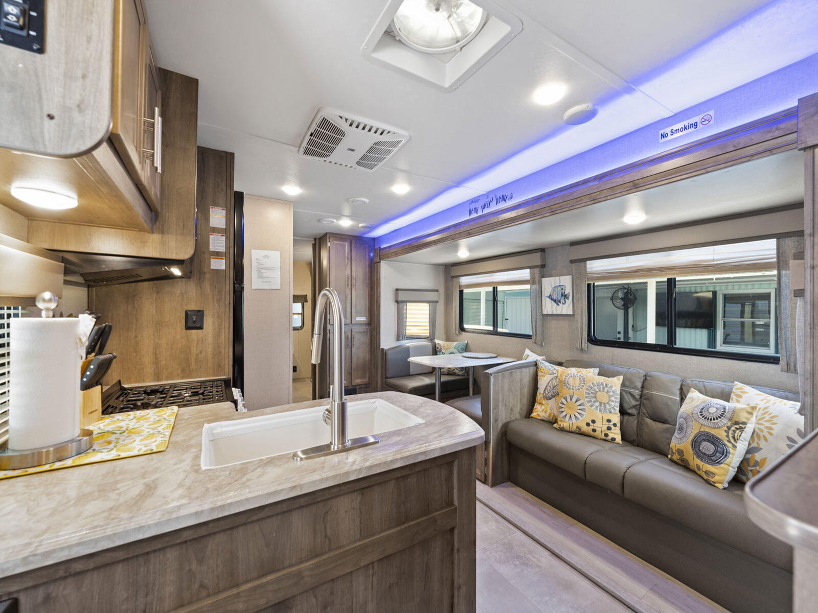 325 Calusa Street, Unit 466 Key Largo, FL 33037 - Photo 10 of 48 Interior