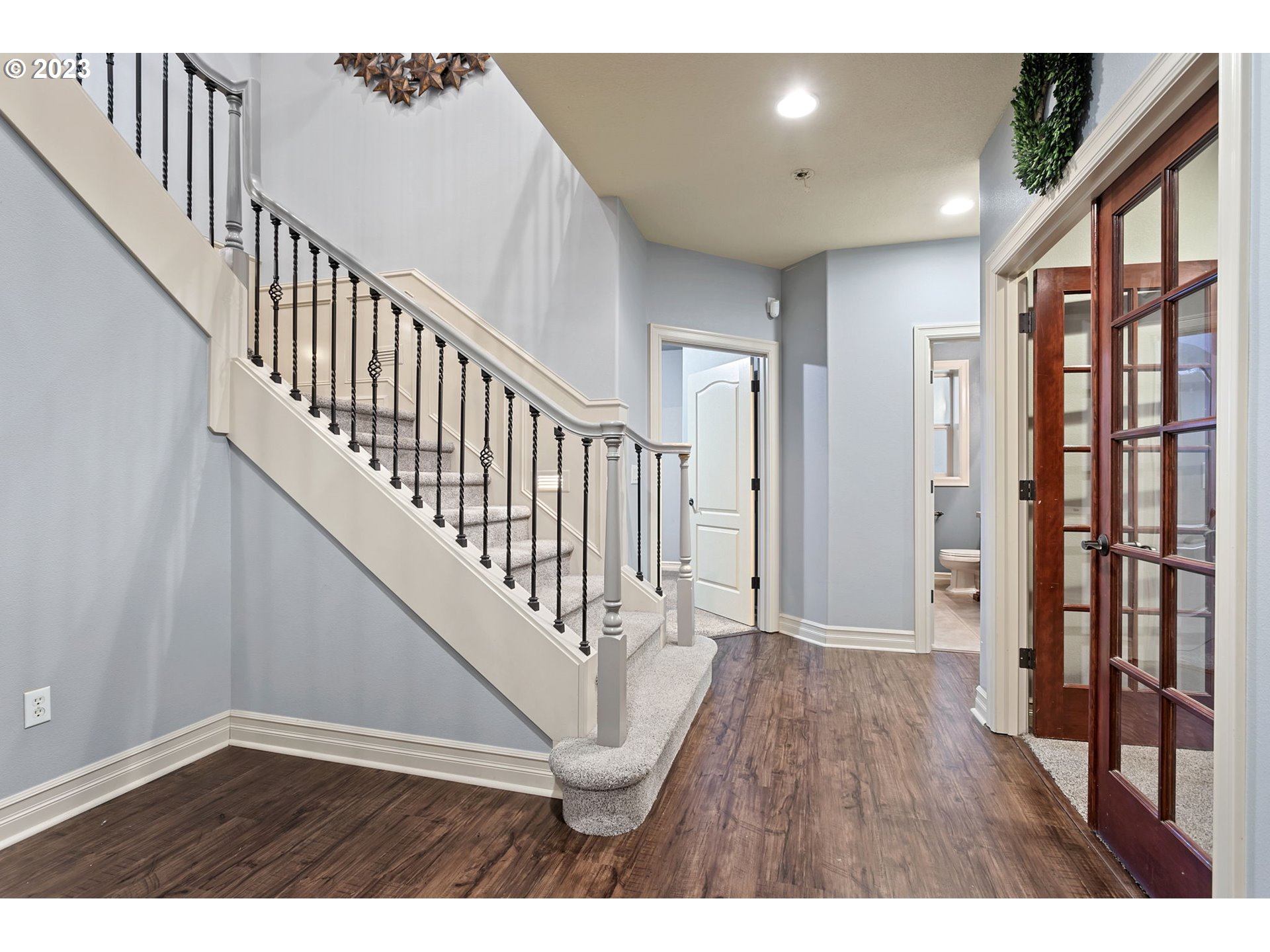 19910 Northwest 61st Avenue Ridgefield, WA 98642 - Photo 25 of 48 Staircase