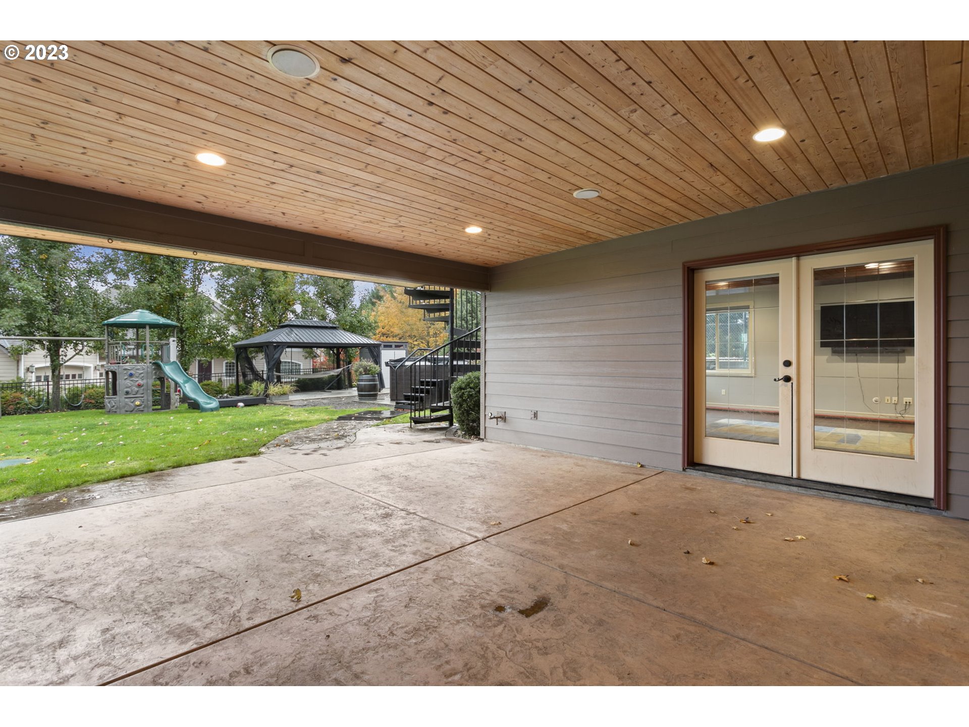19910 Northwest 61st Avenue Ridgefield, WA 98642 - Photo 43 of 48 Covered Patio