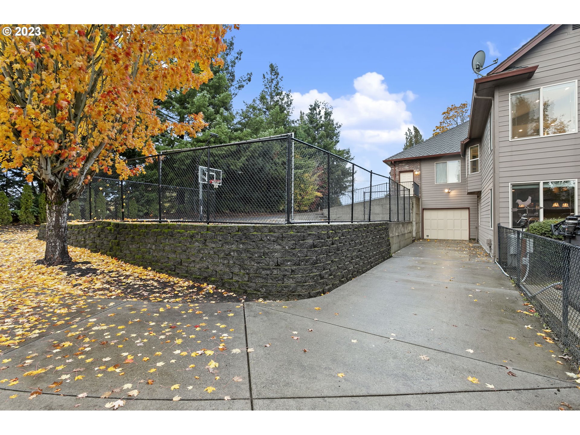19910 Northwest 61st Avenue Ridgefield, WA 98642 - Photo 45 of 48 Garage