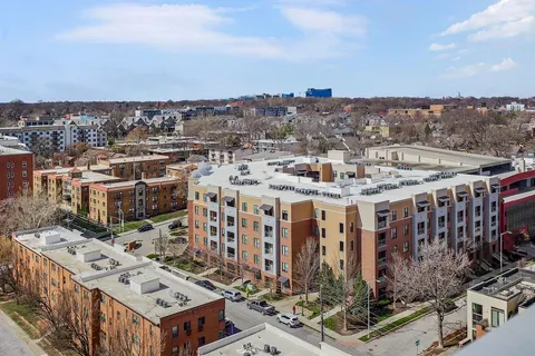 $925,000 | 4646 Broadway Boulevard, Unit 3S, Kansas City, MO 64112