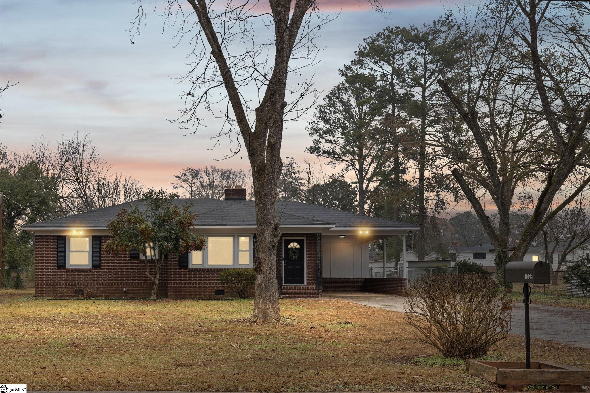 1029 Mc Kinney Street Anderson, SC 29621 - Photo 1 of 30