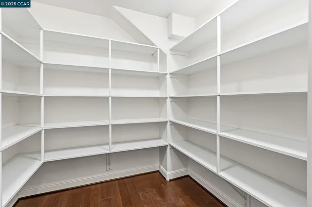 $2,698,888 | 961 Oak View Circle, Lafayette, CA 94549