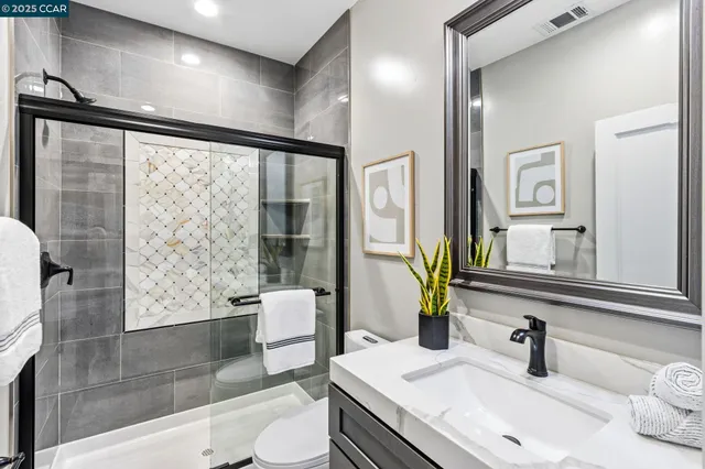 $2,698,888 | 961 Oak View Circle, Lafayette, CA 94549