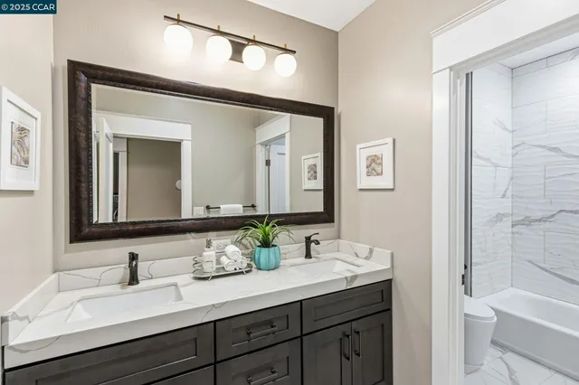 $2,698,888 | 961 Oak View Circle, Lafayette, CA 94549