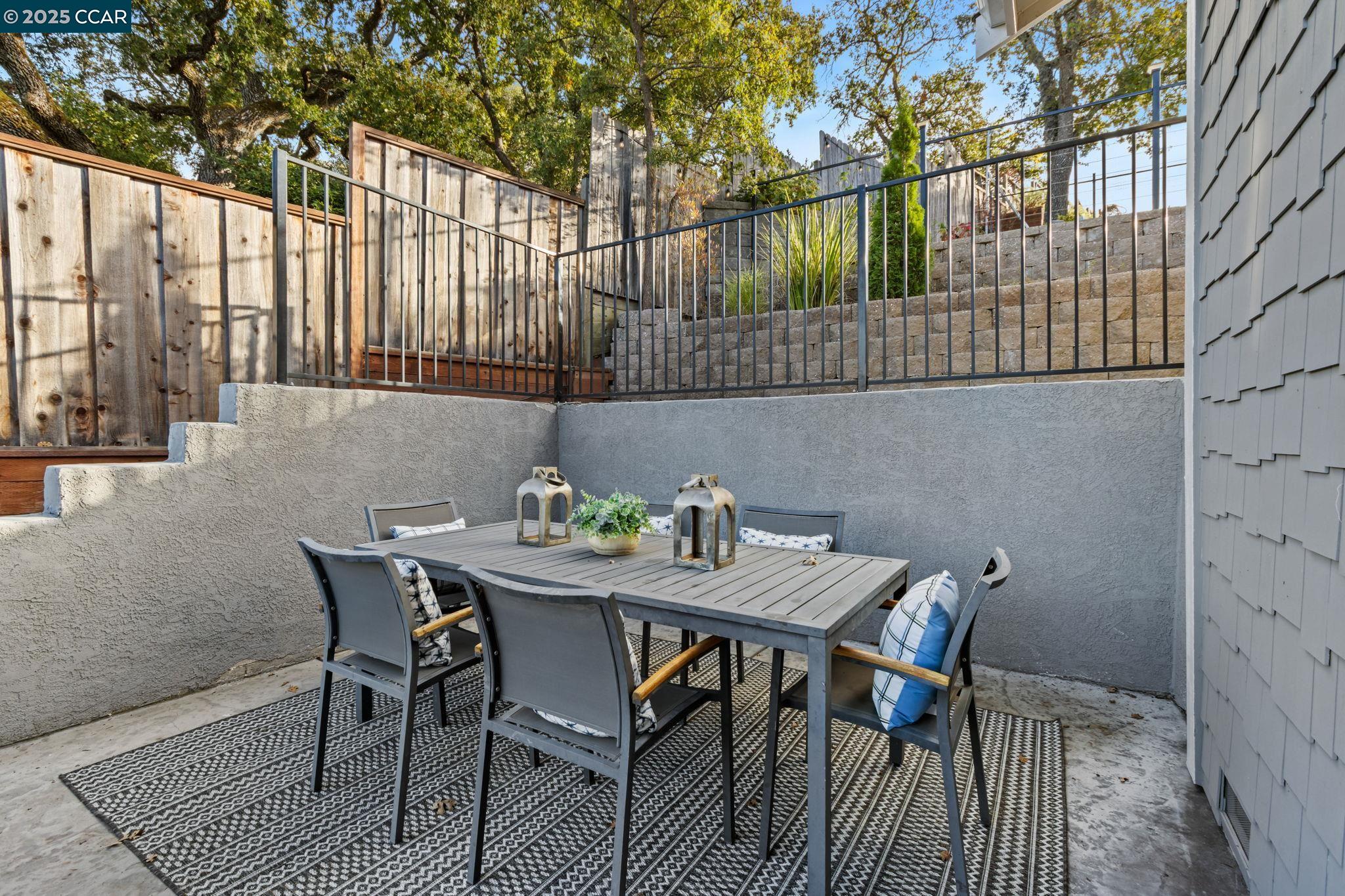 961 Oak View Circle Lafayette, CA 94549 - Photo 43 of 56