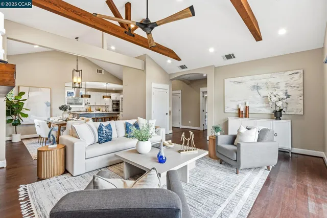 $2,698,888 | 961 Oak View Circle, Lafayette, CA 94549