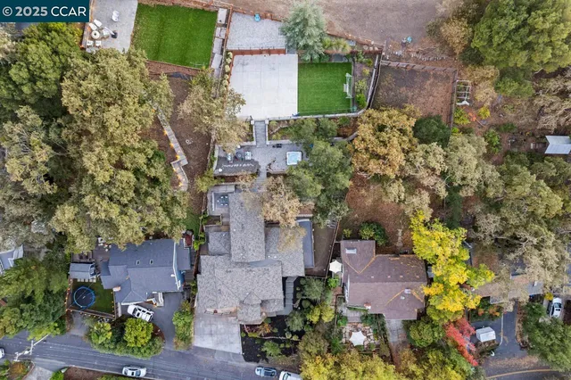 $2,698,888 | 961 Oak View Circle, Lafayette, CA 94549