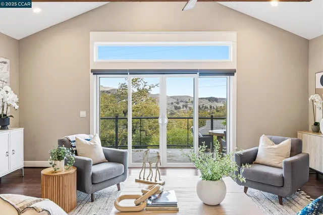 $2,698,888 | 961 Oak View Circle, Lafayette, CA 94549