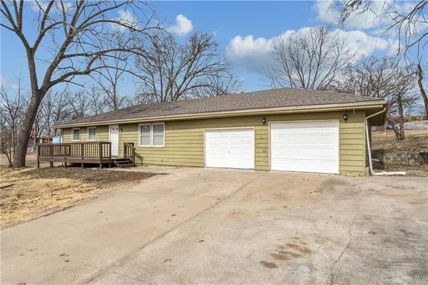 $225,000 | 306 East 165th Street, Belton, MO 64012
