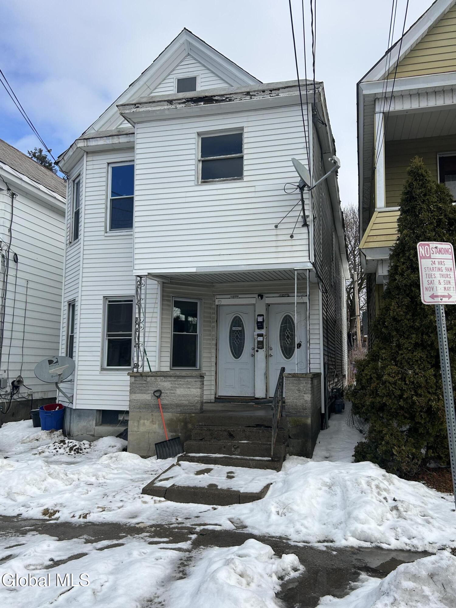 1075 Pleasant Street Schenectady, NY 12303 - Photo 2 of 28 IMG_3720