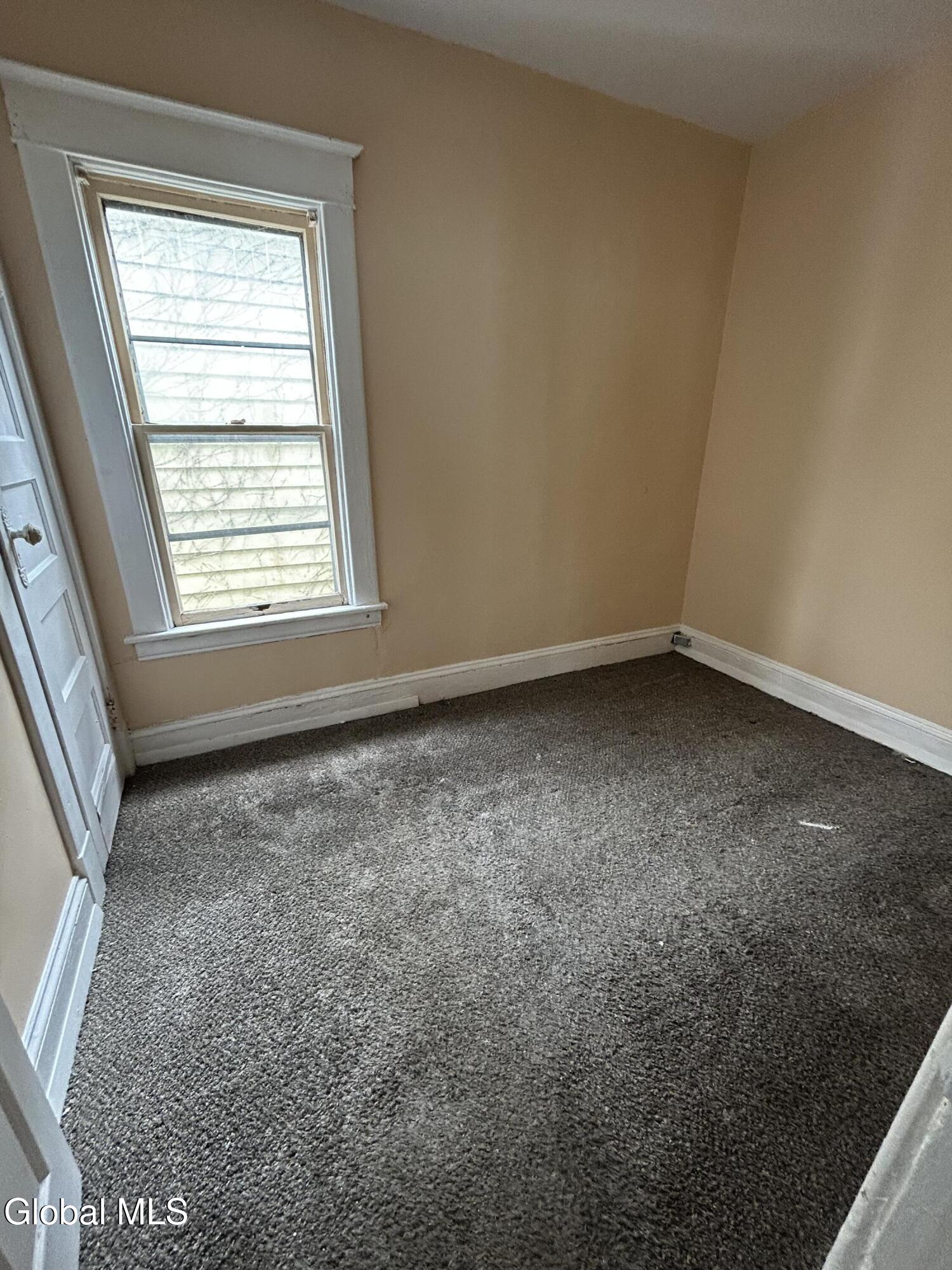 1075 Pleasant Street Schenectady, NY 12303 - Photo 21 of 28 IMG_3736