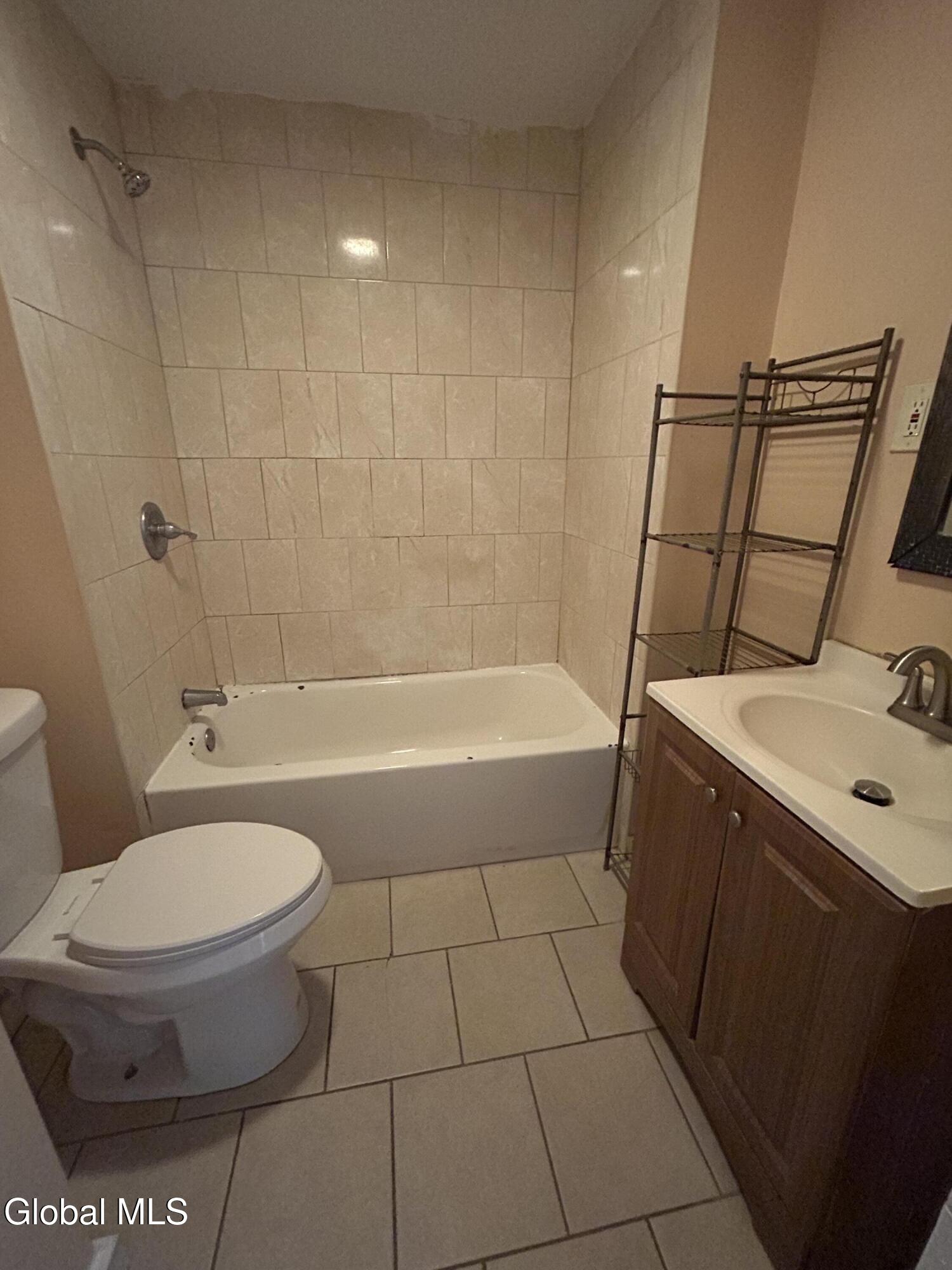 1075 Pleasant Street Schenectady, NY 12303 - Photo 9 of 28 IMG_3735