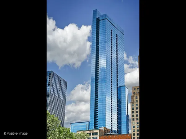 $5,200 | 60 East Monroe Street, Unit 5104, Chicago, IL 60603