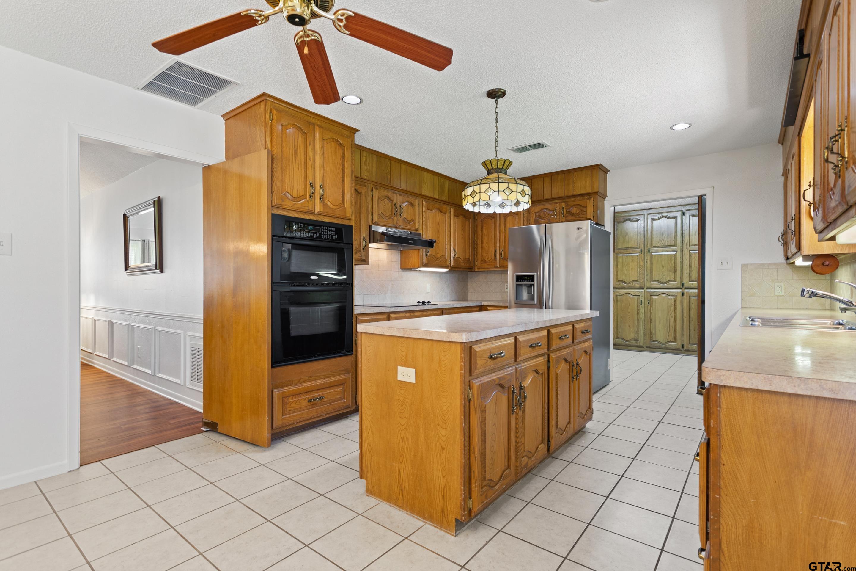 507 Ridgeway Drive Chandler, TX 75758 - Photo 11 of 37