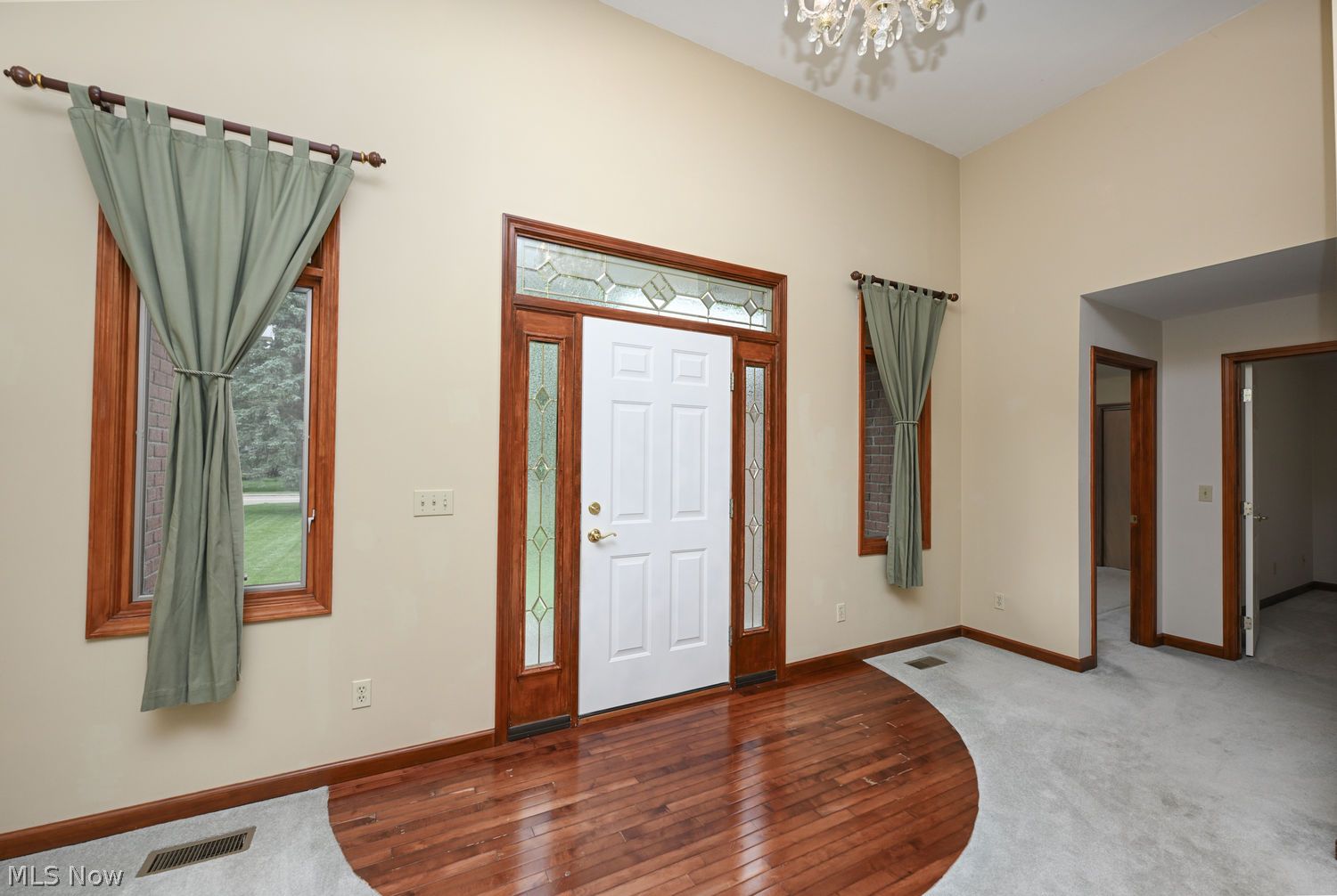 106 South Hametown Road Akron, OH 44321 - Photo 5 of 34