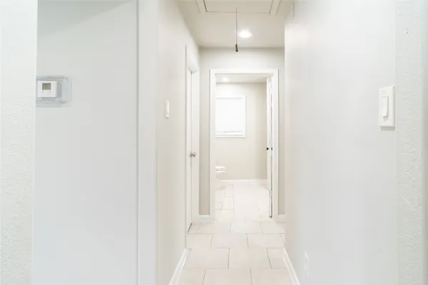 $2,000 | 11623 Rowan Lane, Houston, TX 77072