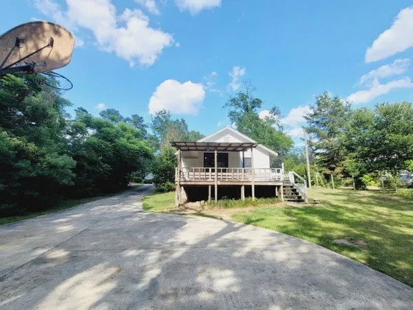 $1,175 | 526 North Adams Street, Quincy, FL 32351