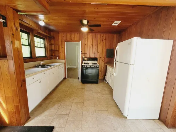 $1,175 | 526 North Adams Street, Quincy, FL 32351