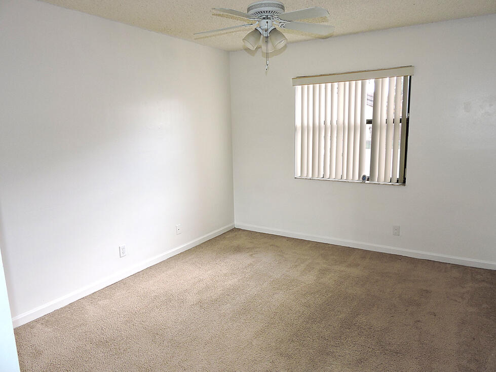 504 Springdale Circle Palm Springs, FL 33461 - Photo 19 of 41 DSCN9683