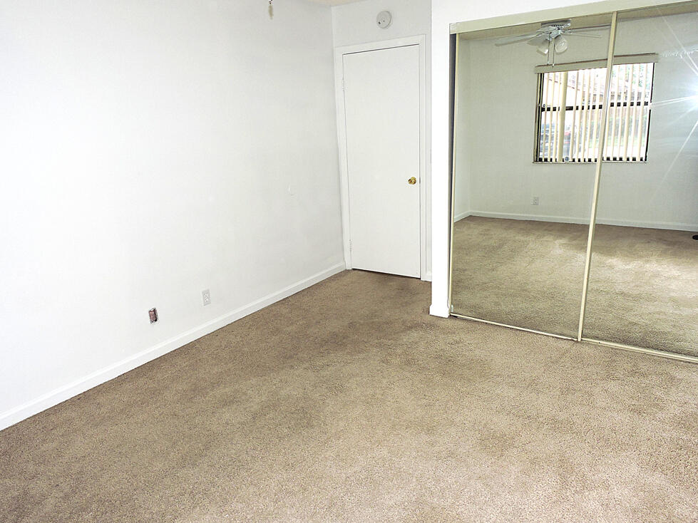 504 Springdale Circle Palm Springs, FL 33461 - Photo 21 of 41 DSCN9681