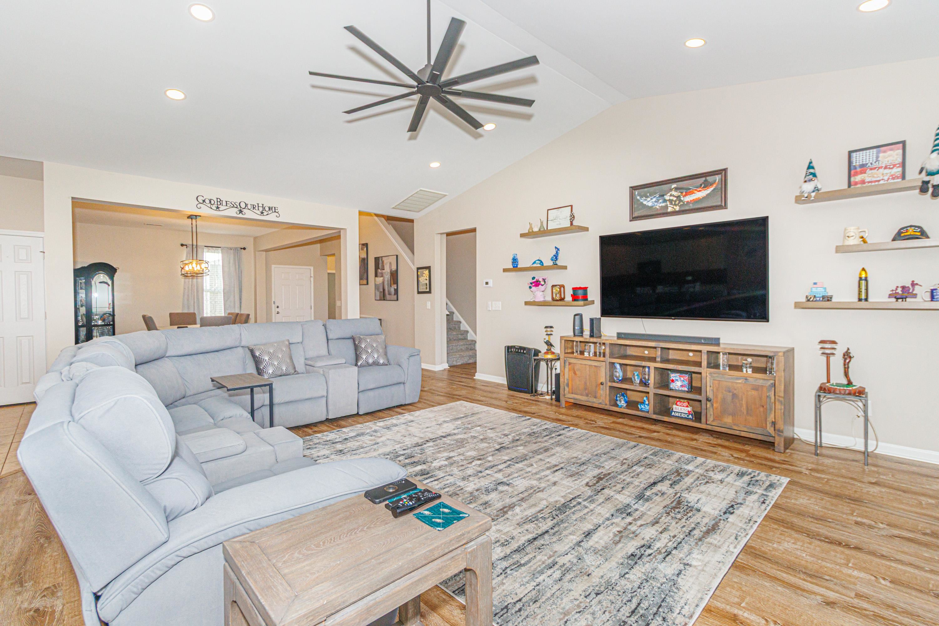 348 Lochmoore Loop Myrtle Beach, SC 29588 - Photo 7 of 60 Gallery Image 7