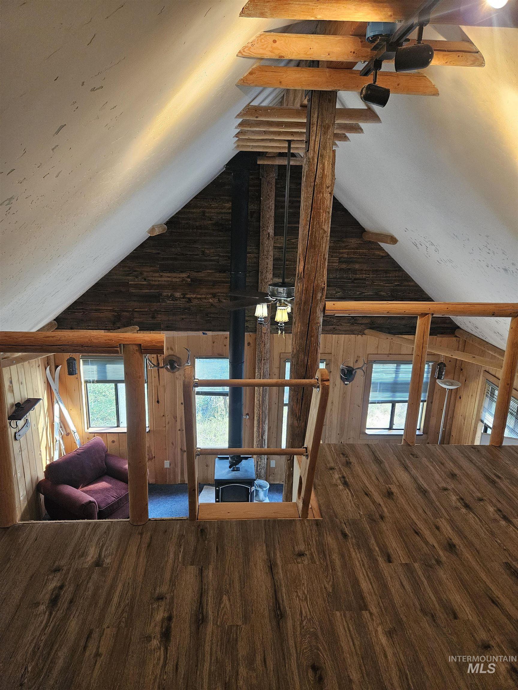 1510 Crown Point Parkway Cascade, ID 83611 - Photo 8 of 19