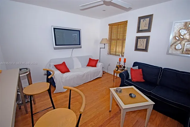 $1,900 | 1614 Pennsylvania Avenue, Unit 1G, Miami Beach, FL 33139