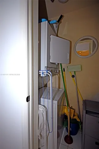 $1,900 | 1614 Pennsylvania Avenue, Unit 1G, Miami Beach, FL 33139