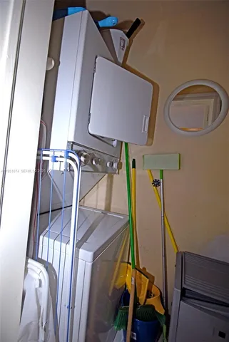 $1,900 | 1614 Pennsylvania Avenue, Unit 1G, Miami Beach, FL 33139