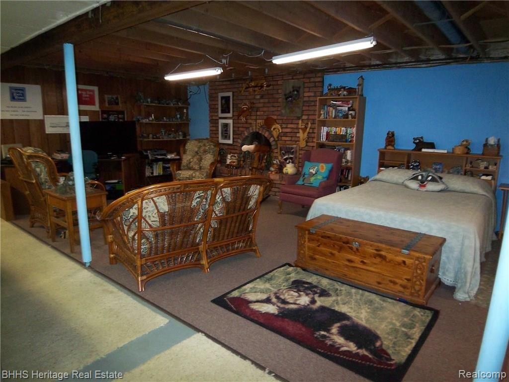 115 Thompson Street Howell, MI 48843 - Photo 11 of 25 100_0296.JPG