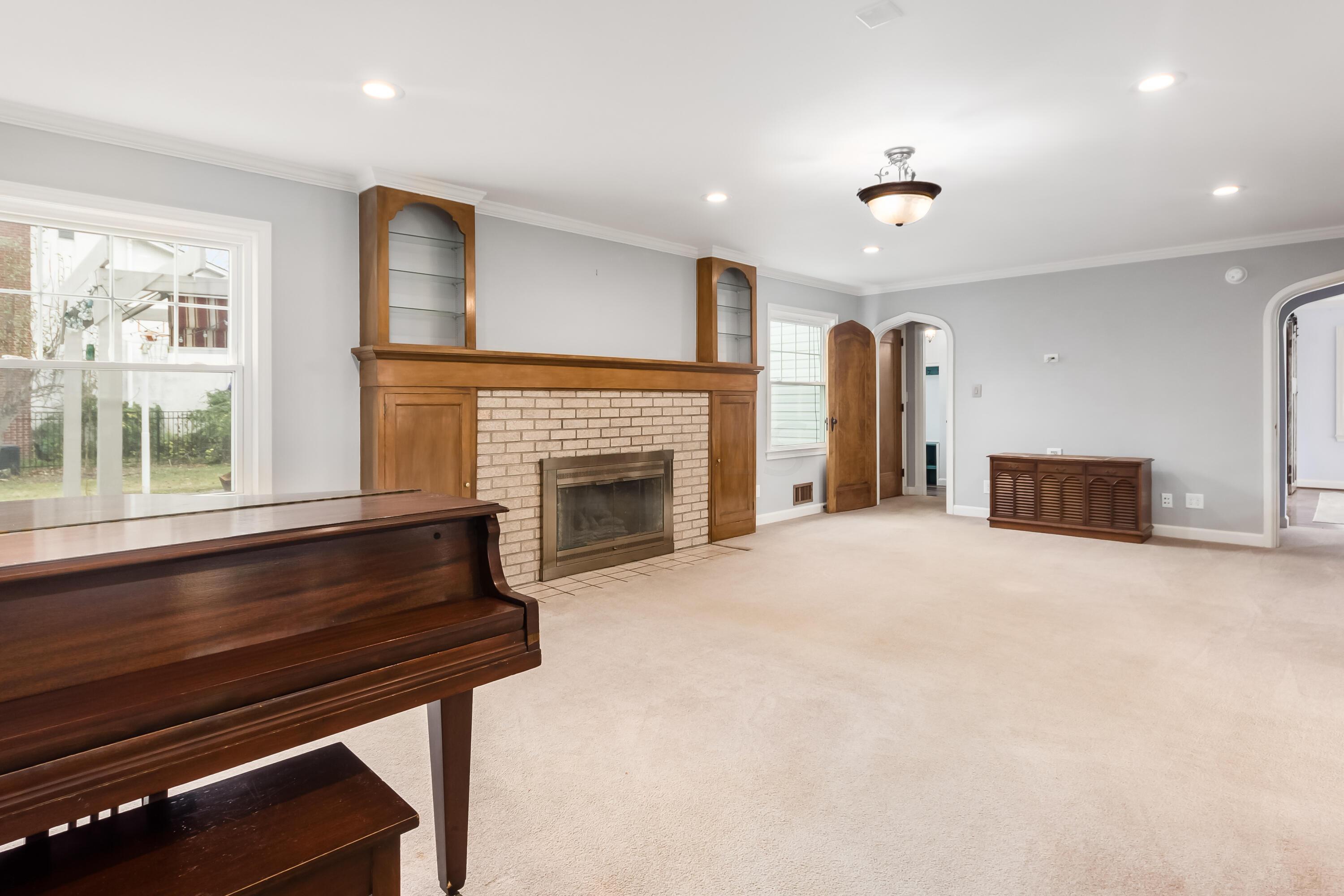 5225 Bagley Road Columbus, OH 43232 - Photo 8 of 44 M_5225_Bagley017
