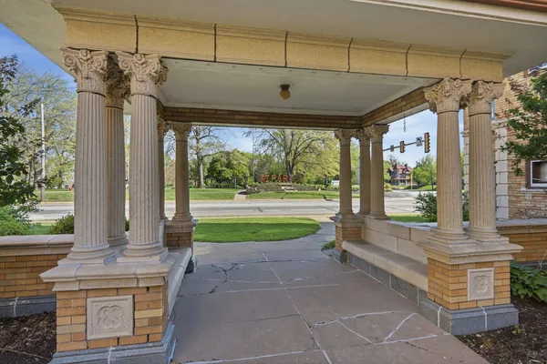 $64,900 | 1622 18th Avenue, Unit 24, Rock Island, IL 61201