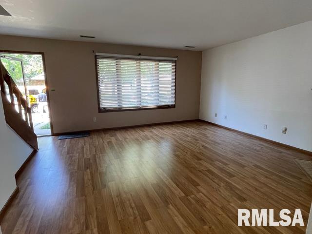 2606 Gaylord Avenue Springfield, IL 62704 - Photo 3 of 12