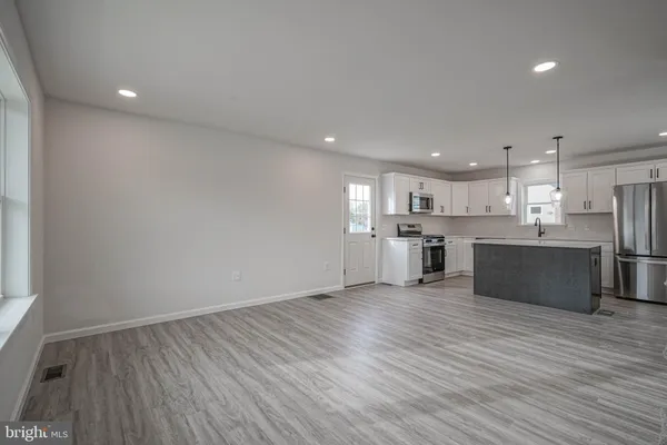 $415,900 | 5 Myrtle Avenue, Gloucester City, NJ 08030