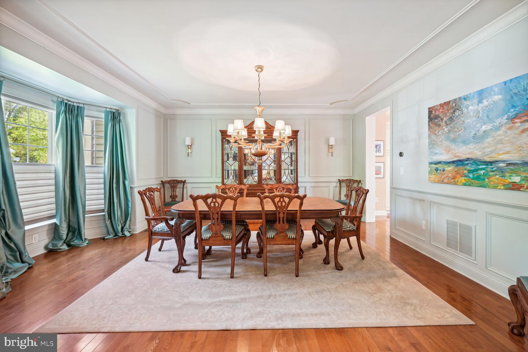 675 Deerpath Lane Yardley, PA 19067 - Photo 11 of 55 Dining room