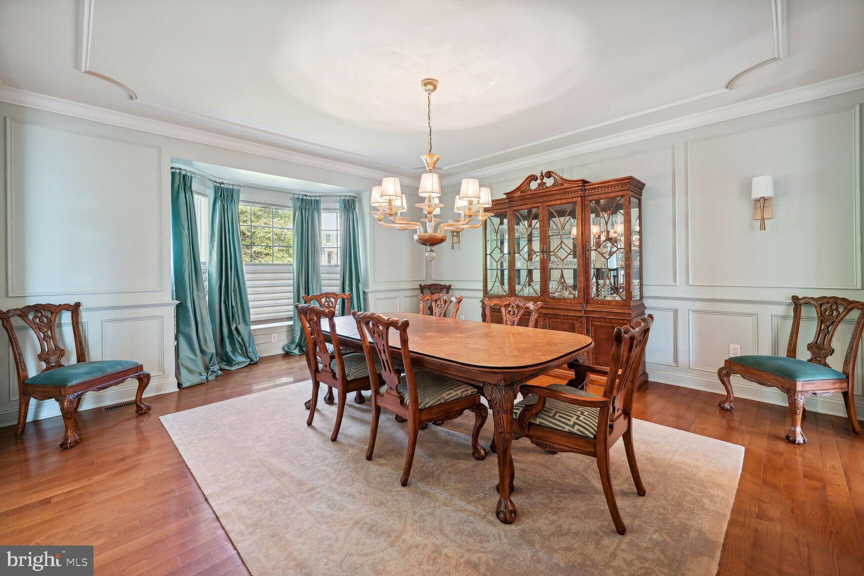 675 Deerpath Lane Yardley, PA 19067 - Photo 12 of 55 Dining room